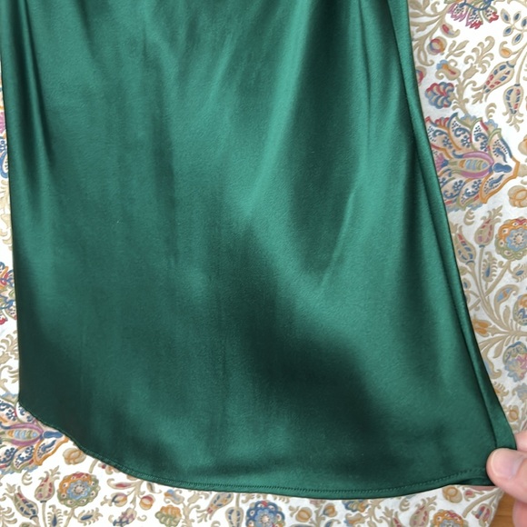 LAFAYETTE 148 NEW YORK Silk Tank Top in Emerald Green 4 - Picture 14 of 14
